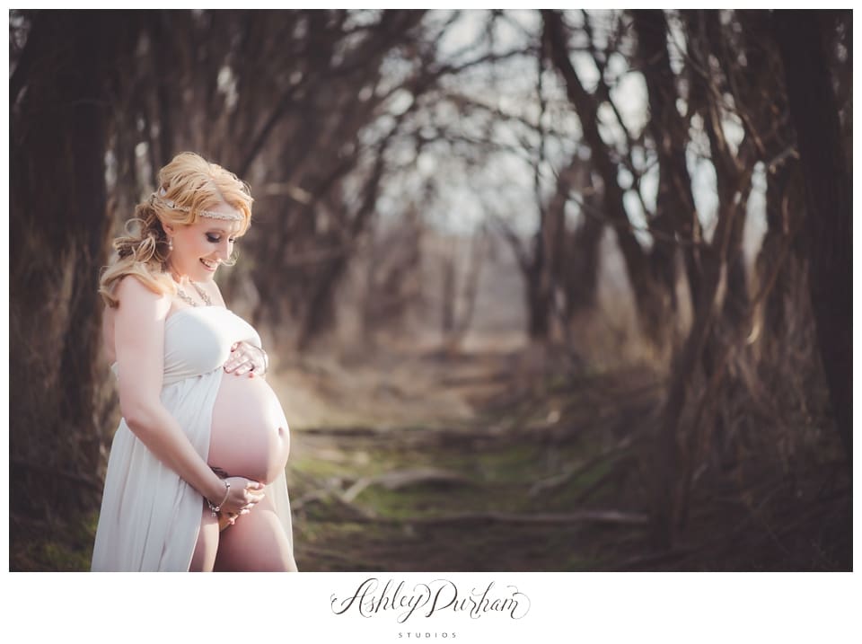 Colorado Springs glamour maternity session 