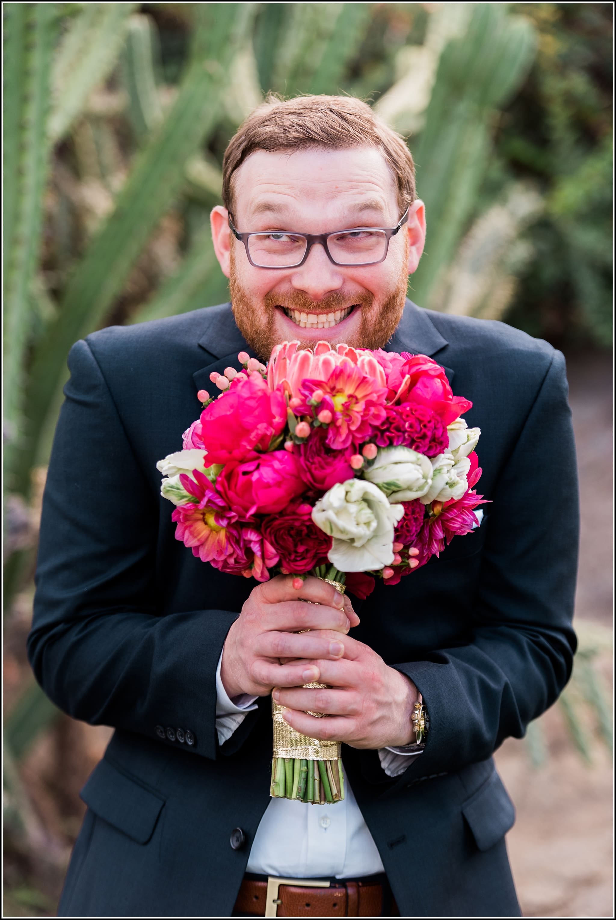  favorite wedding images 2016, wedding photos from 2016, our favorite wedding photos, groom with bouquet, pink bouquet