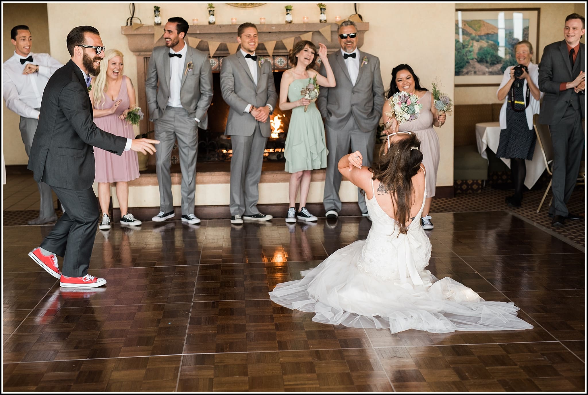  favorite wedding images 2016, wedding photos from 2016, our favorite wedding photos, wedding reception fails, grand entrance fails