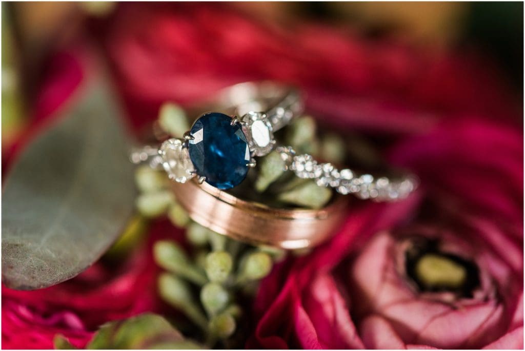 sapphire and gold diamond wedding bands