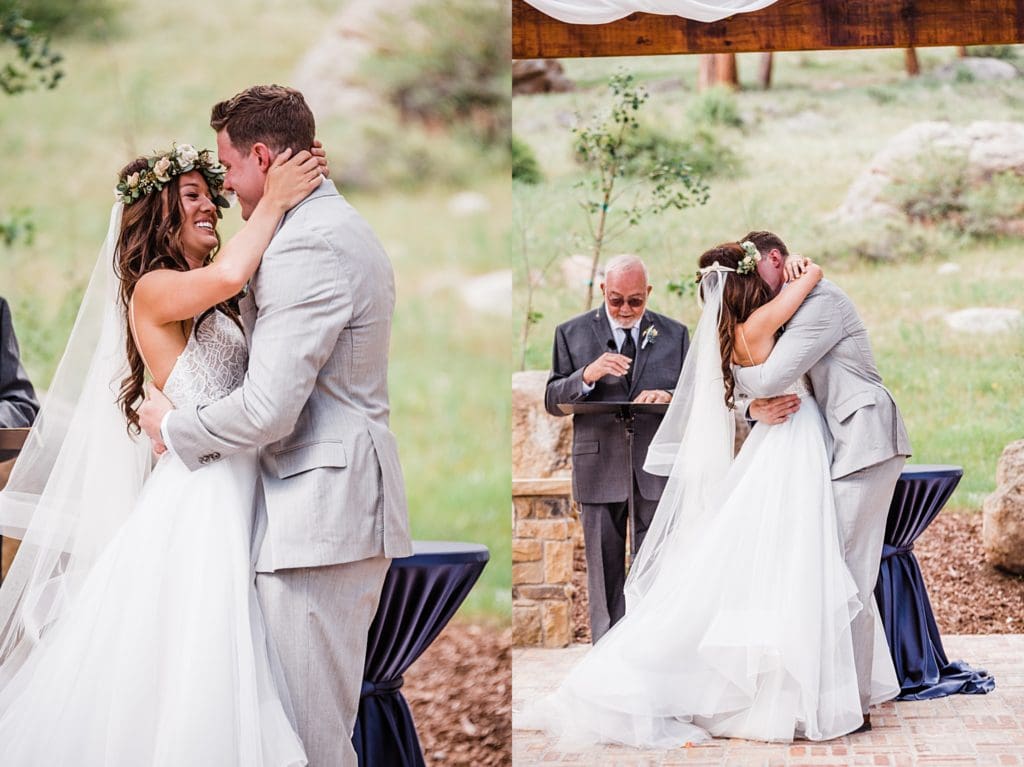 first kiss at estes park wedding