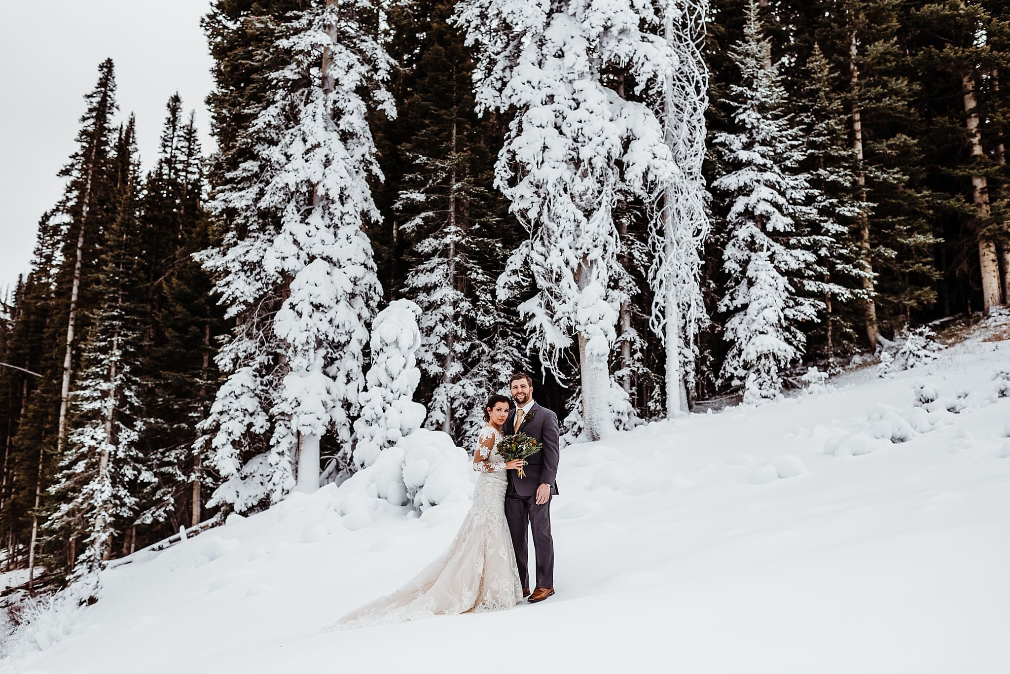 snowy wedding in telluride
