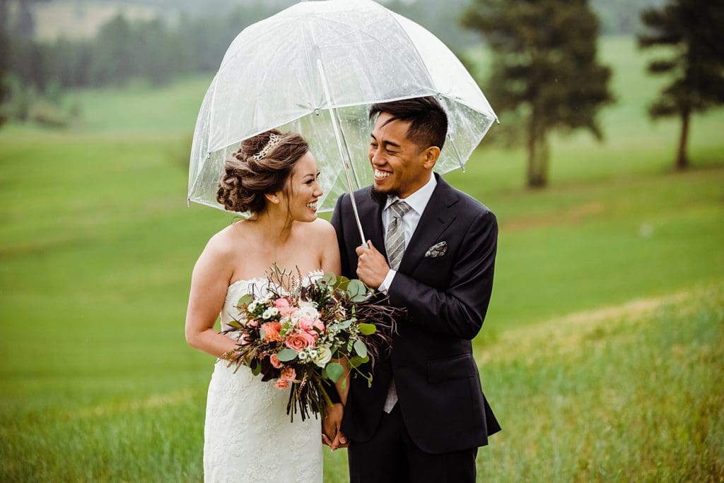 rainy day wedding photos