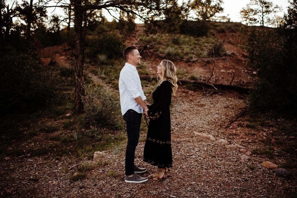 romantic sunrise engagement session at garden of the gods