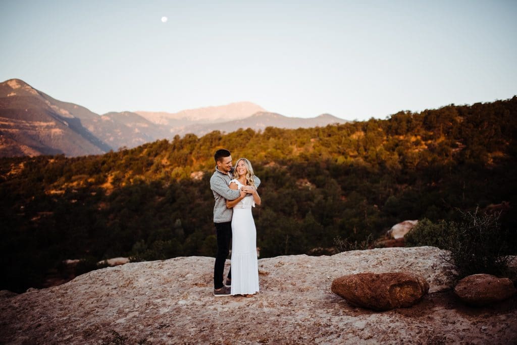 romantic sunrise engagement session at garden of the gods