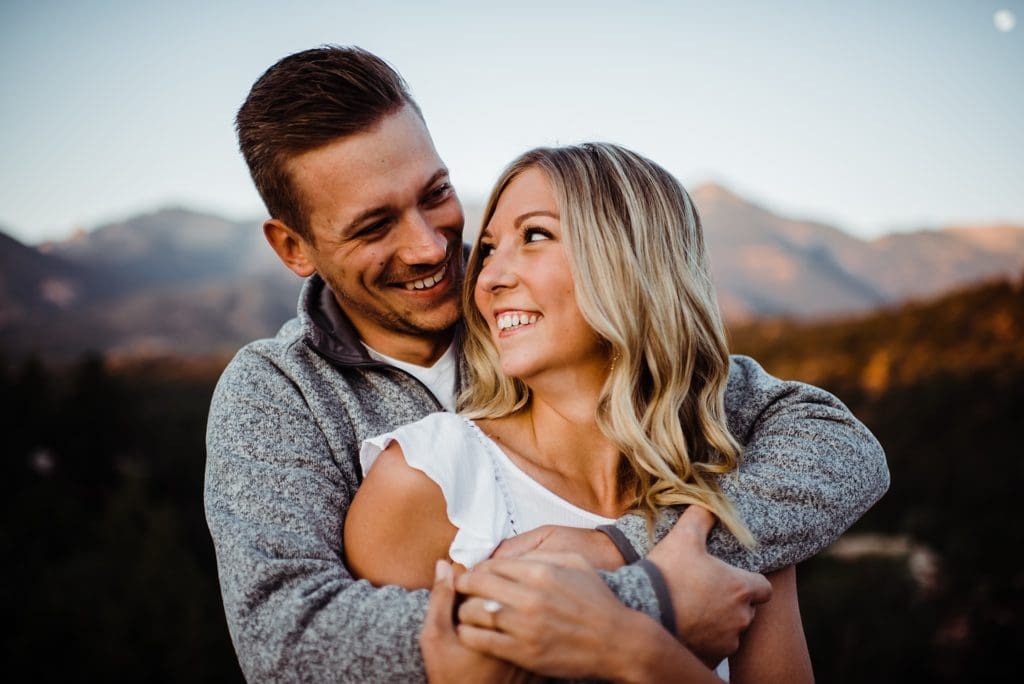 romantic sunrise engagement session at garden of the gods