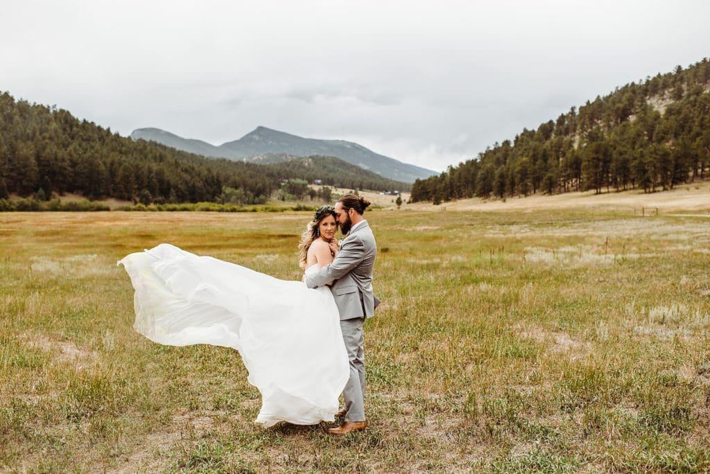 wedding photos in the deer creek valley ranch meadow