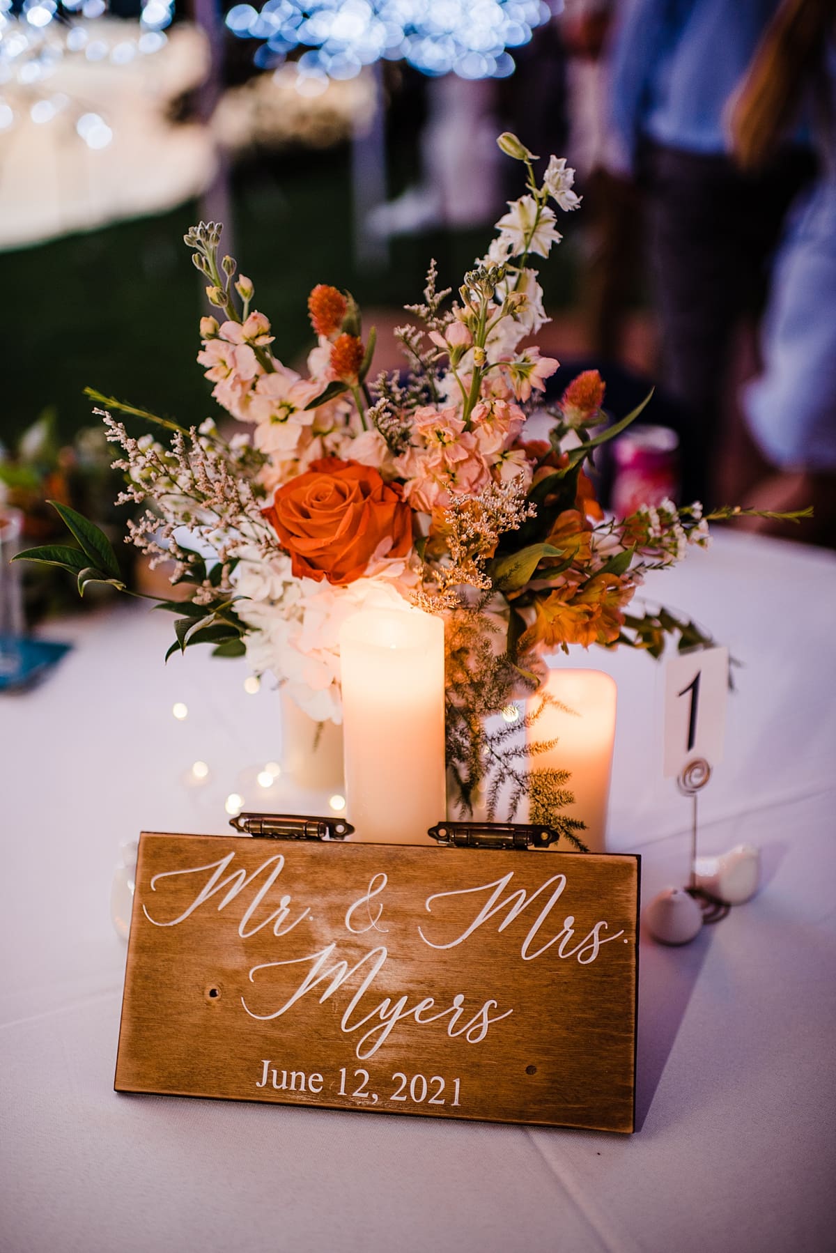 wedding reception center pieces using bouquets