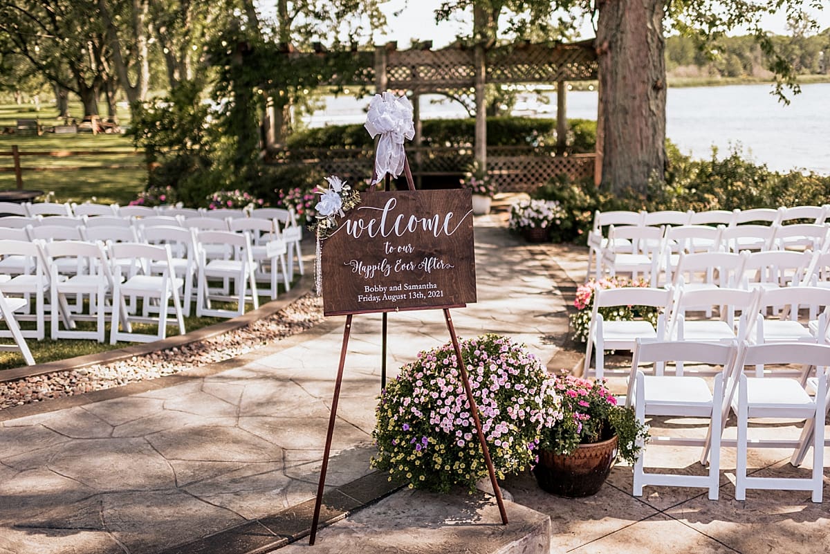 outdoor wedding ceremony at bass bay brewhouse