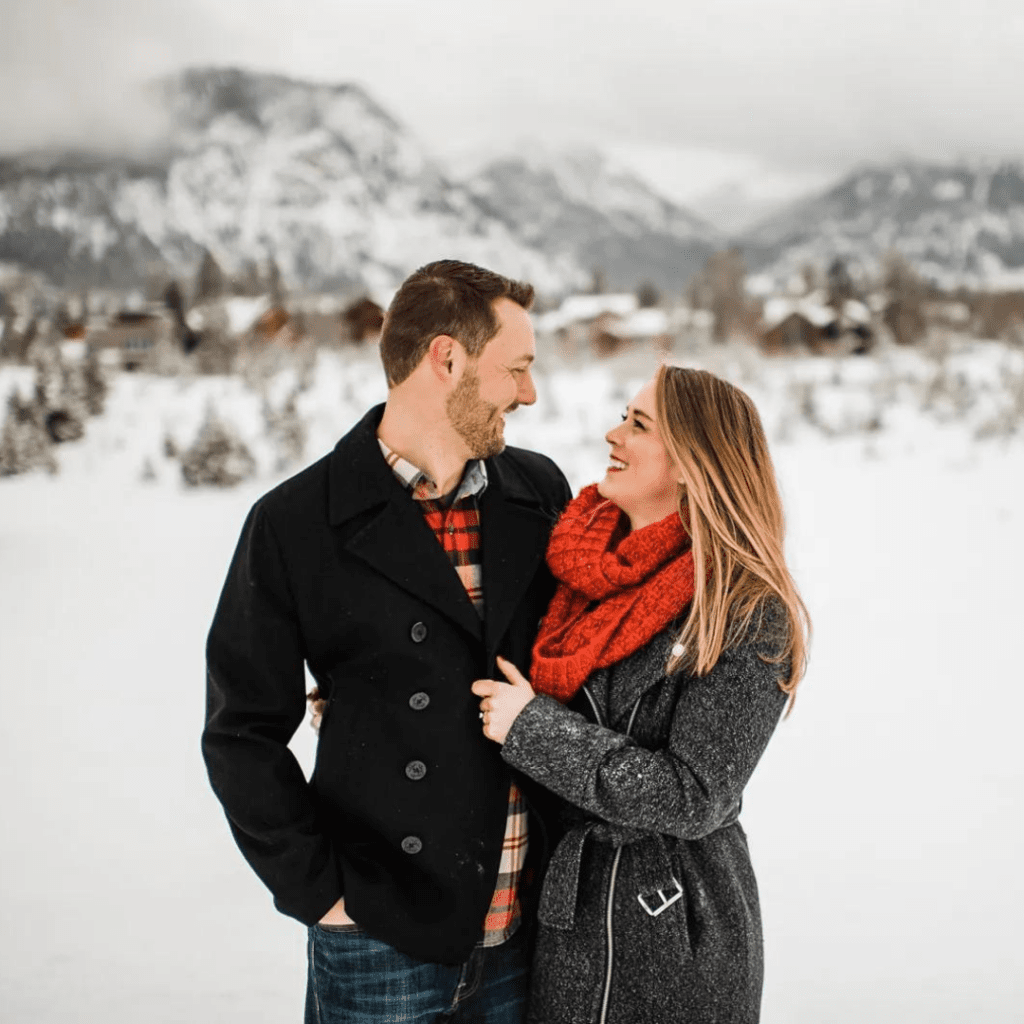what to wear for a winter engagement session