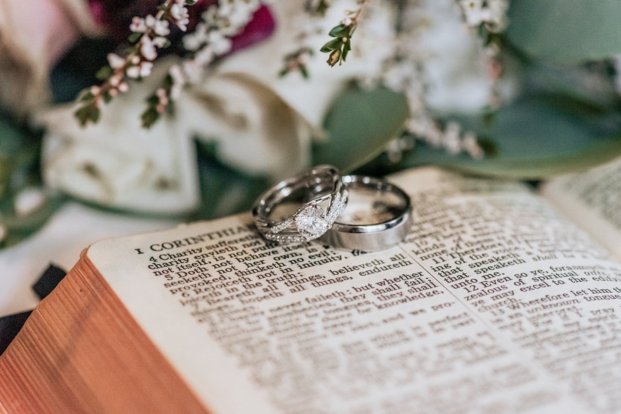 wedding rings with bible verse