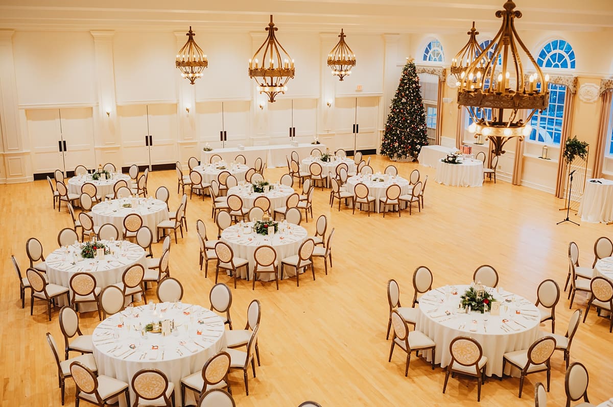 christmas themed wedding reception decor