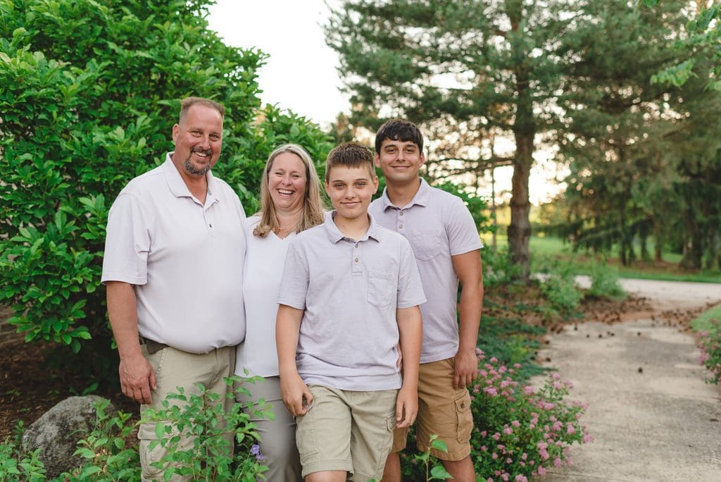 family photographer in waterford wisconsin backyard family photos