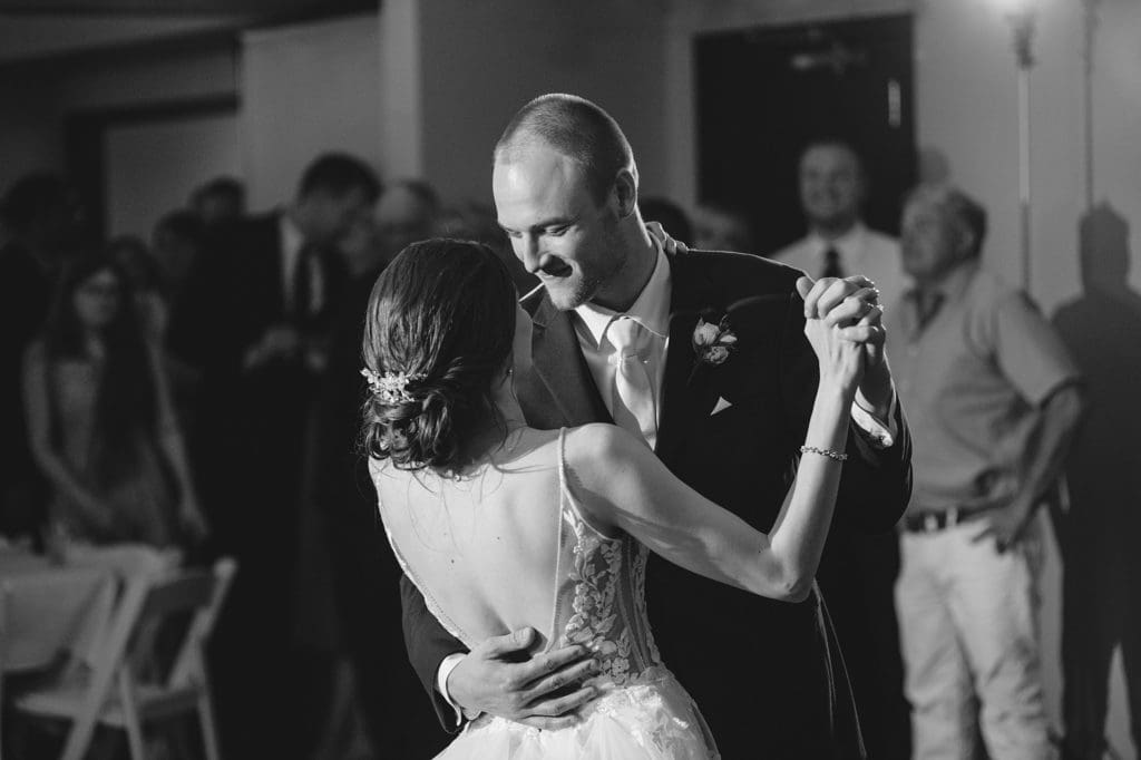 first dance wedding photos for madison country club wedding photographer