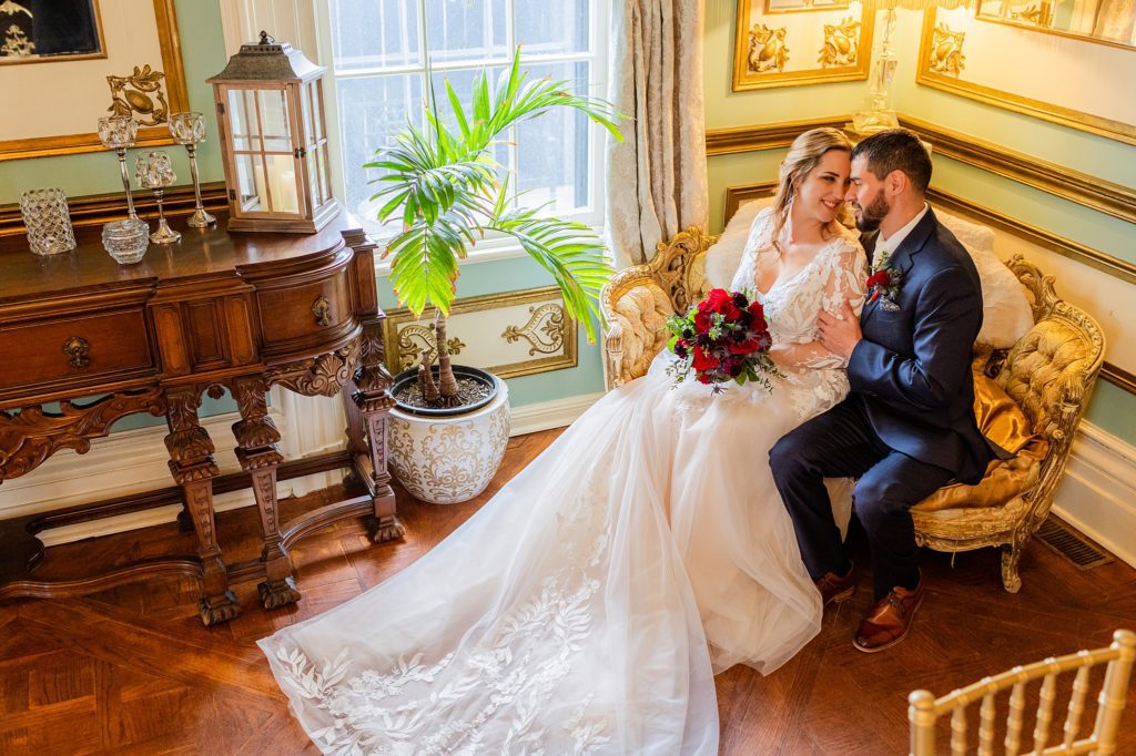 indoor wedding photos at maxwell mansion in lake geneva wisconsin