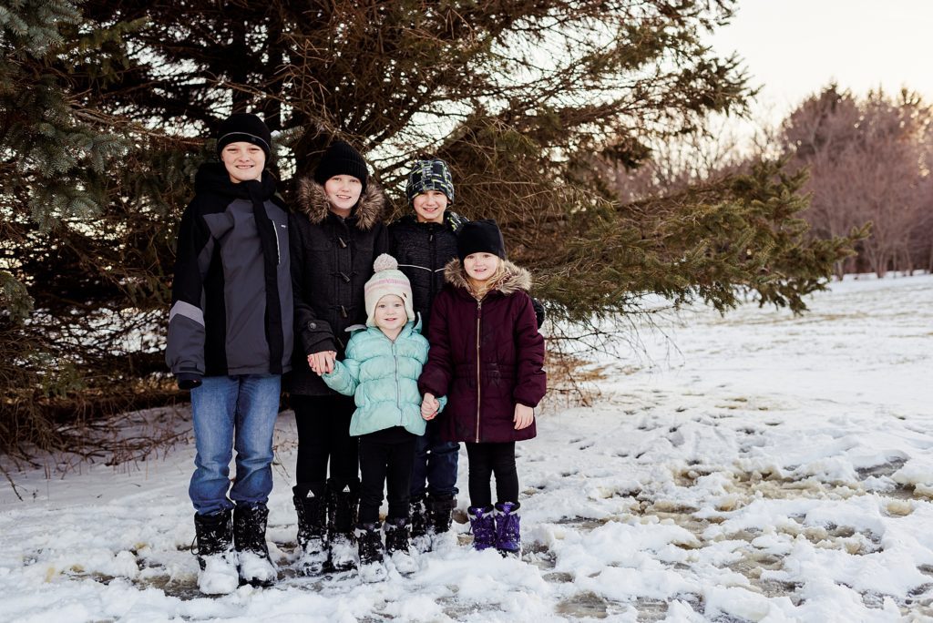 wisconsin family session in the snow