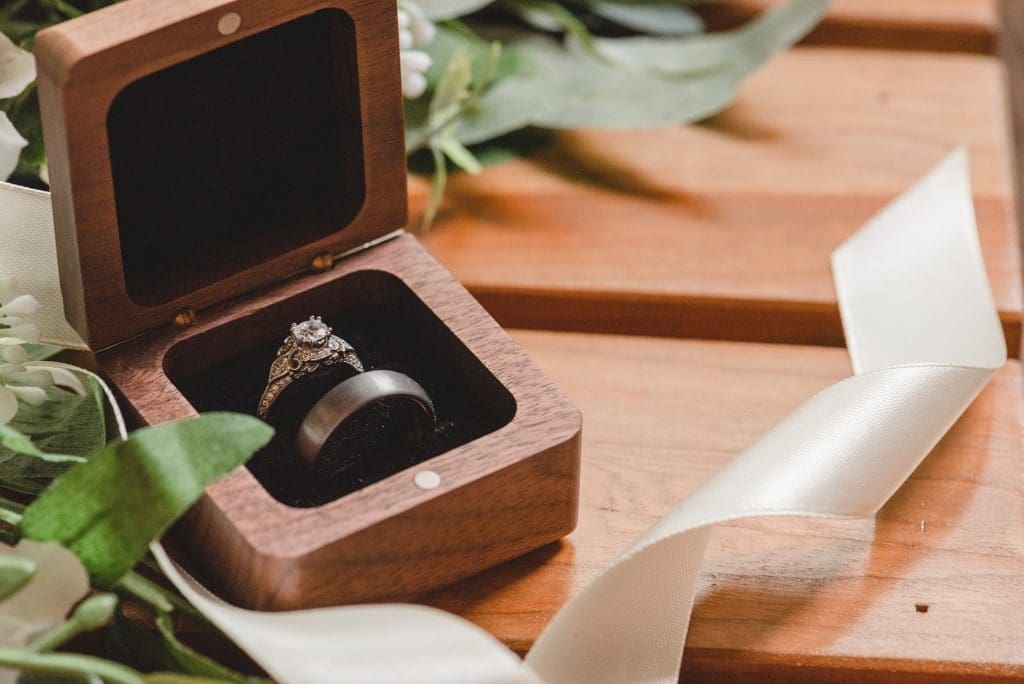 wedding rings in custom ring box