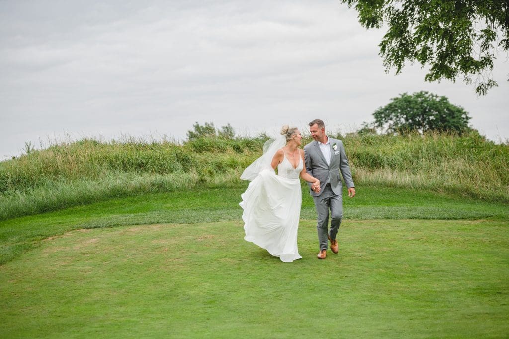 wisconsin golf course wedding photos