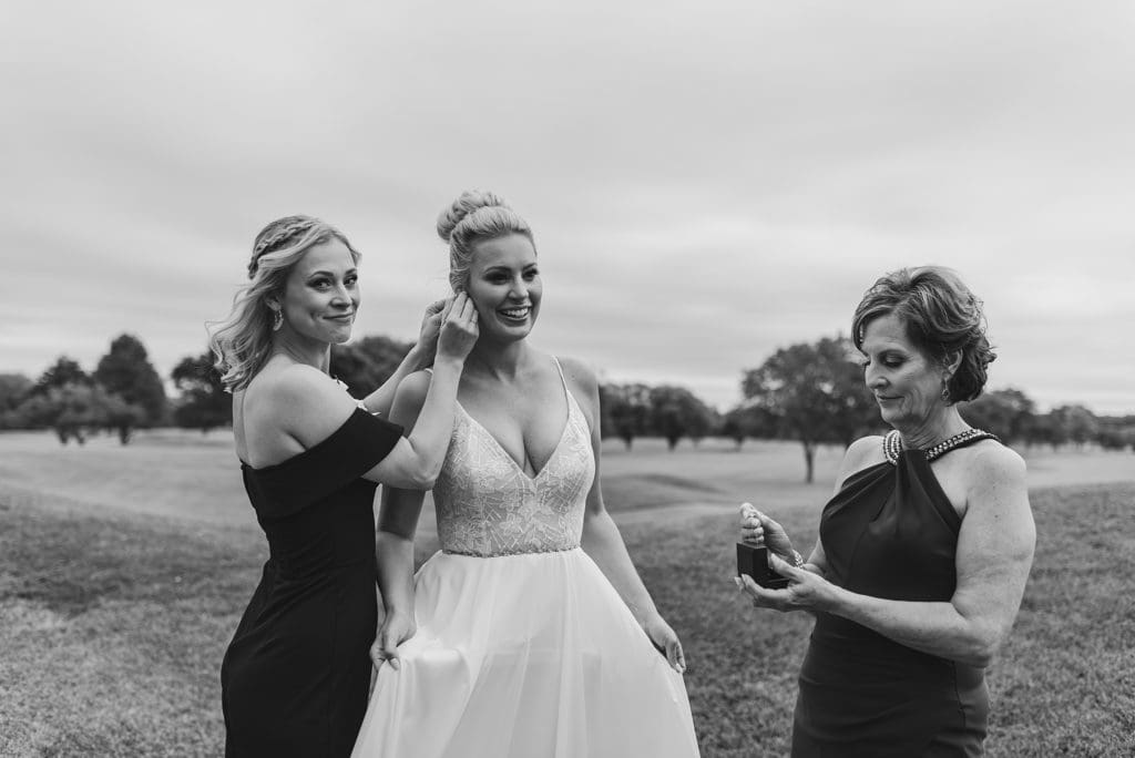 bride getting ready at westmoor country club