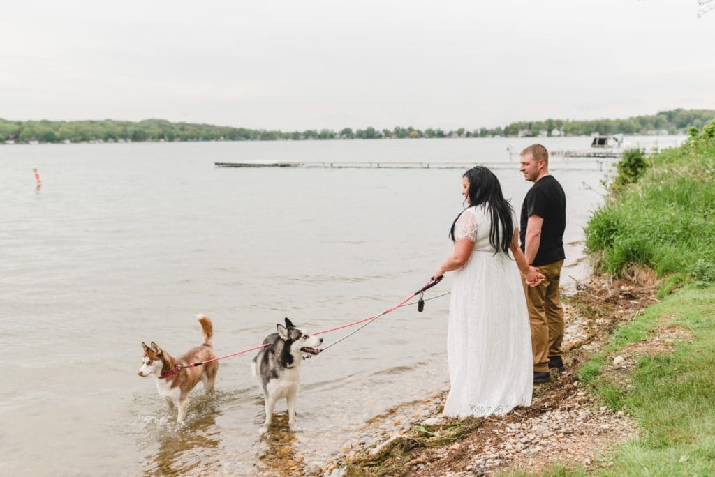 engagement photos with huskies