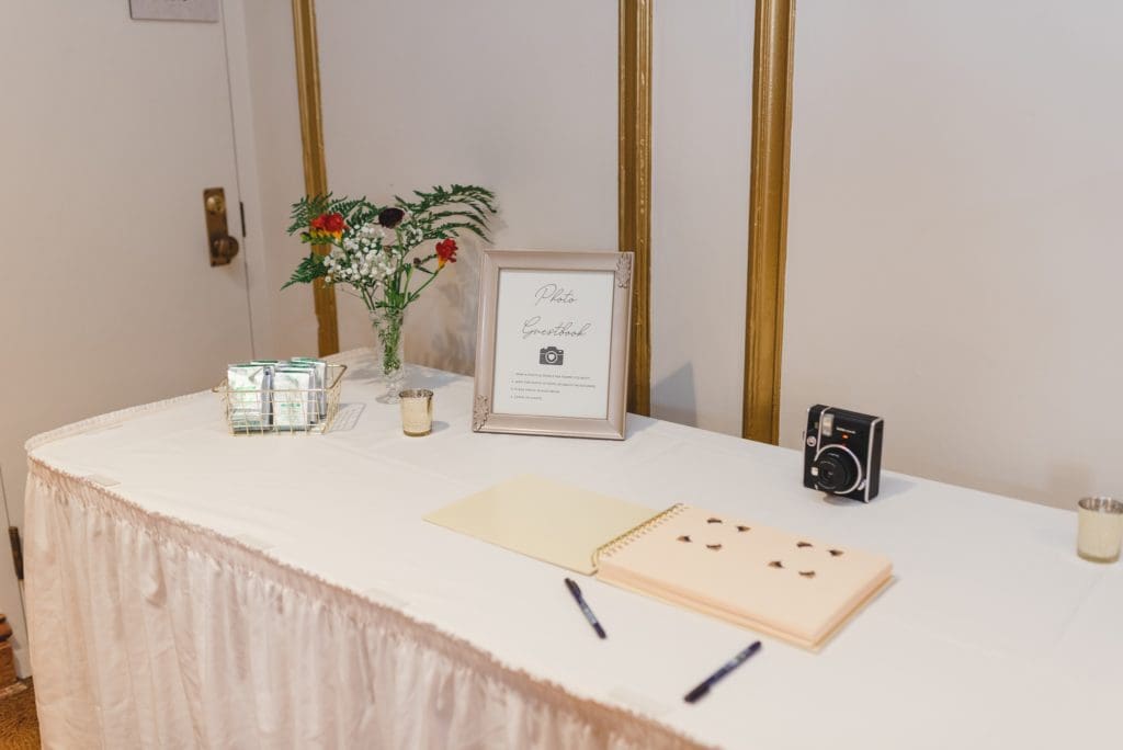 wedding guest book tabler