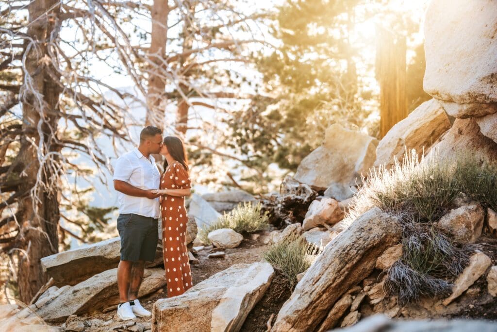 engagement photos at the palm springs tram