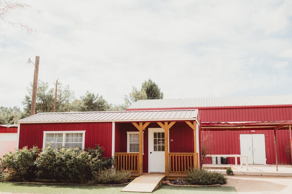 bridal suite at the big red barn at schepf farms