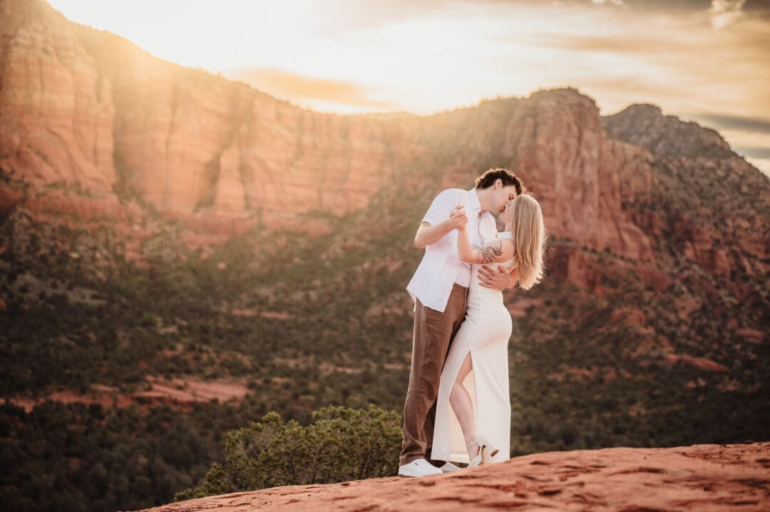 sunrise engagement session in sedona