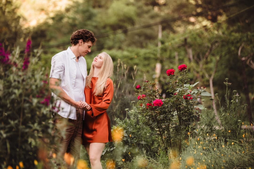 engagement photos at orchard canyon in sedona