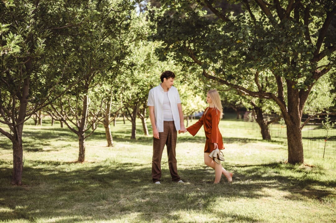 engagement photos at orchard canyon in sedona